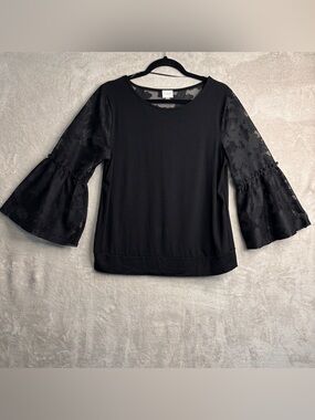 Cupio Black Lace Bell-Sleeve Top
